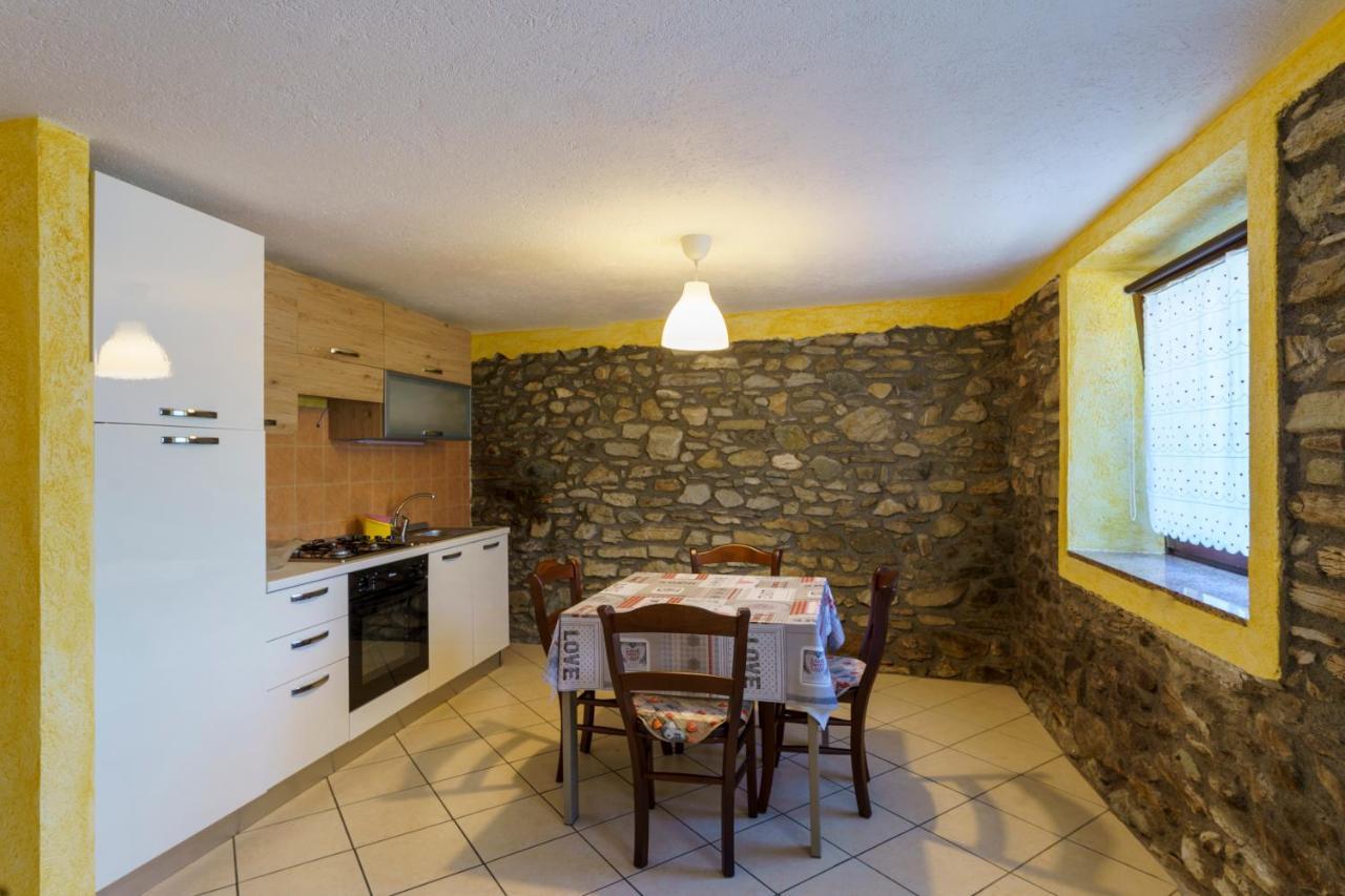 Appartamento Da Neri Alloggio Ad Uso Turistico -Vda-Charvensod-N0047 Aosta Buitenkant foto